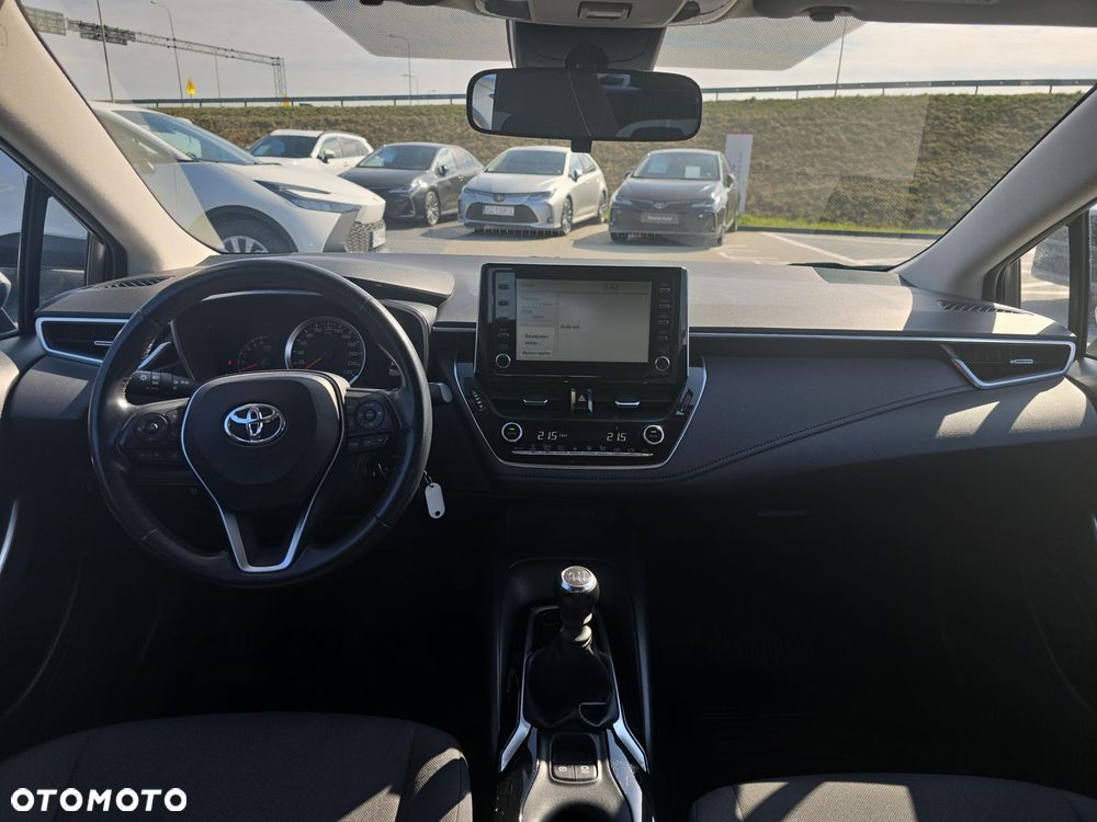 Toyota Corolla - 11