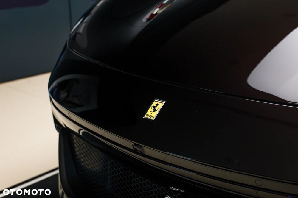 Ferrari Purosangue - 12