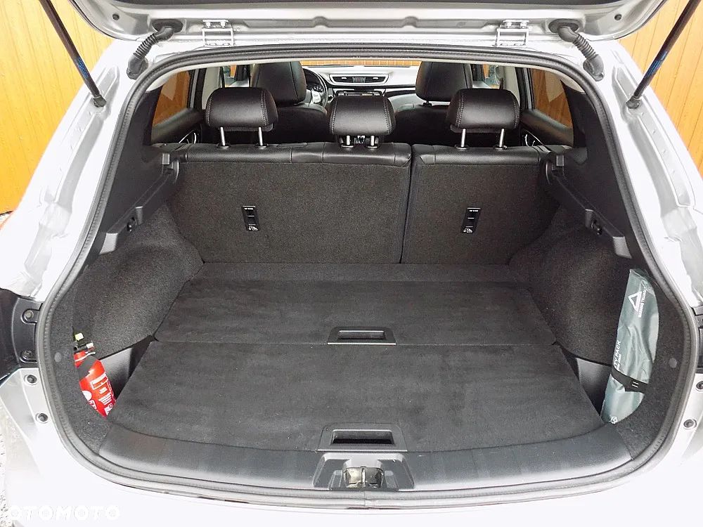 Nissan Qashqai 1.2 DIG-T N-Connecta - 22