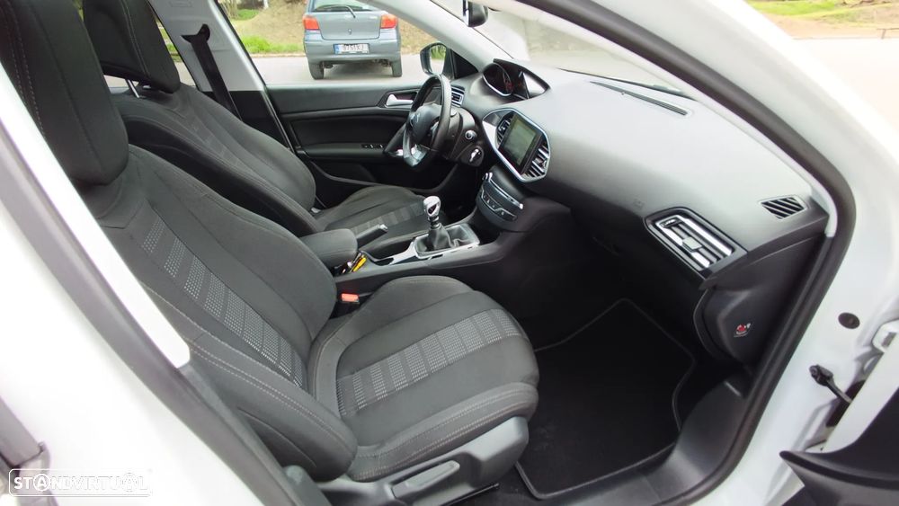 Peugeot 308 SW BlueHDi 120 Stop & Start Style - 16