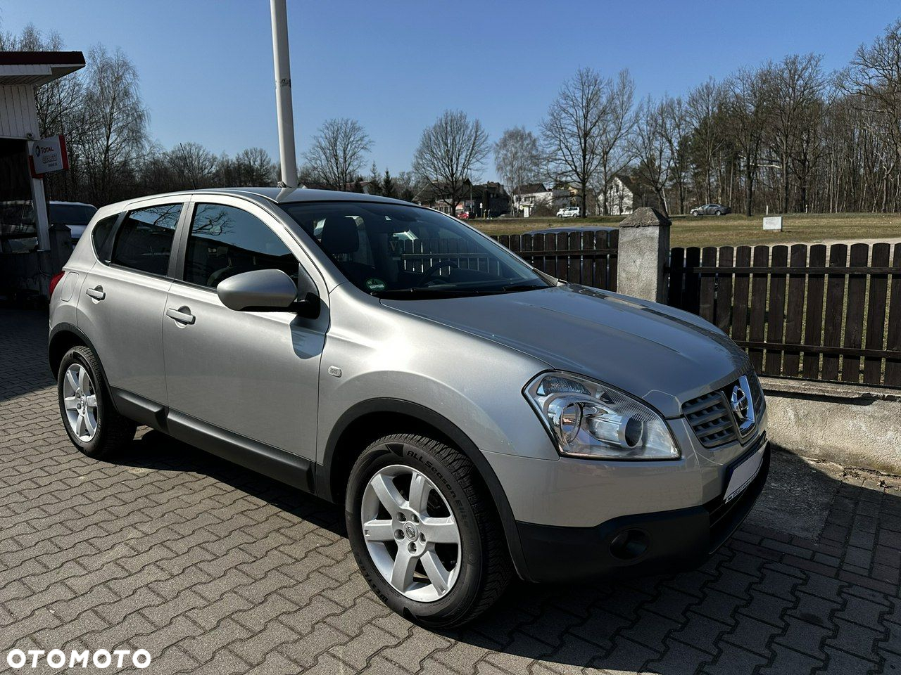 Nissan Qashqai - 2