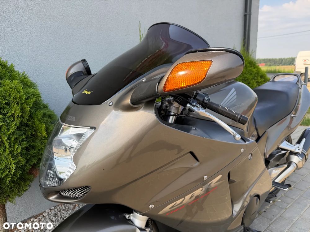Honda CBR - 37