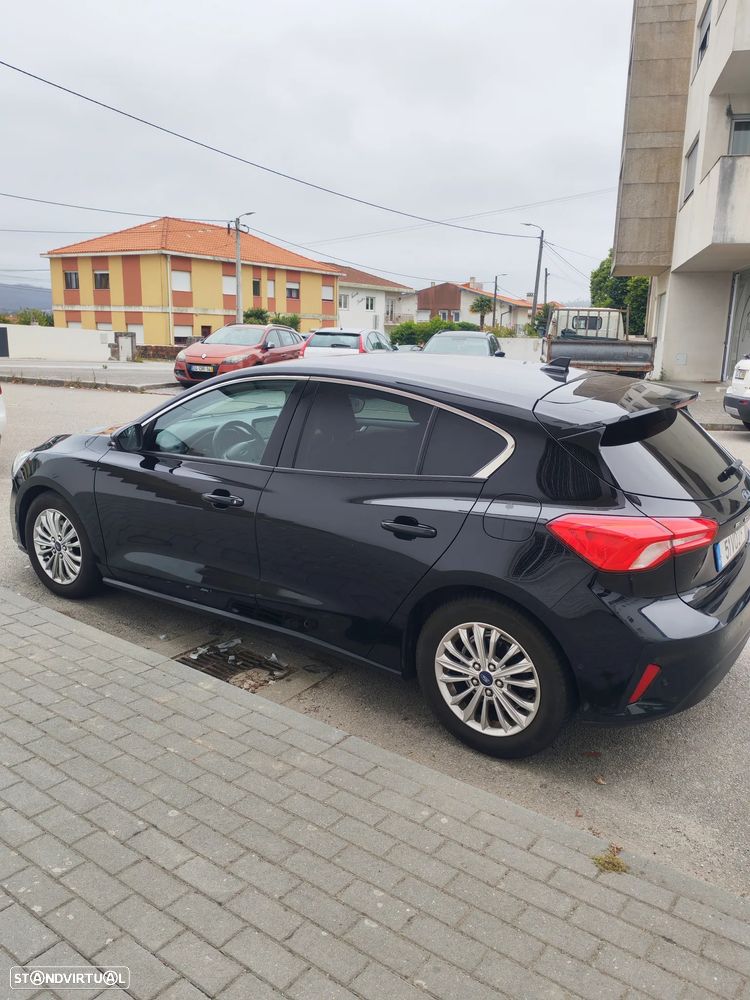 Ford Focus 1.0 EcoBoost Titanium - 5