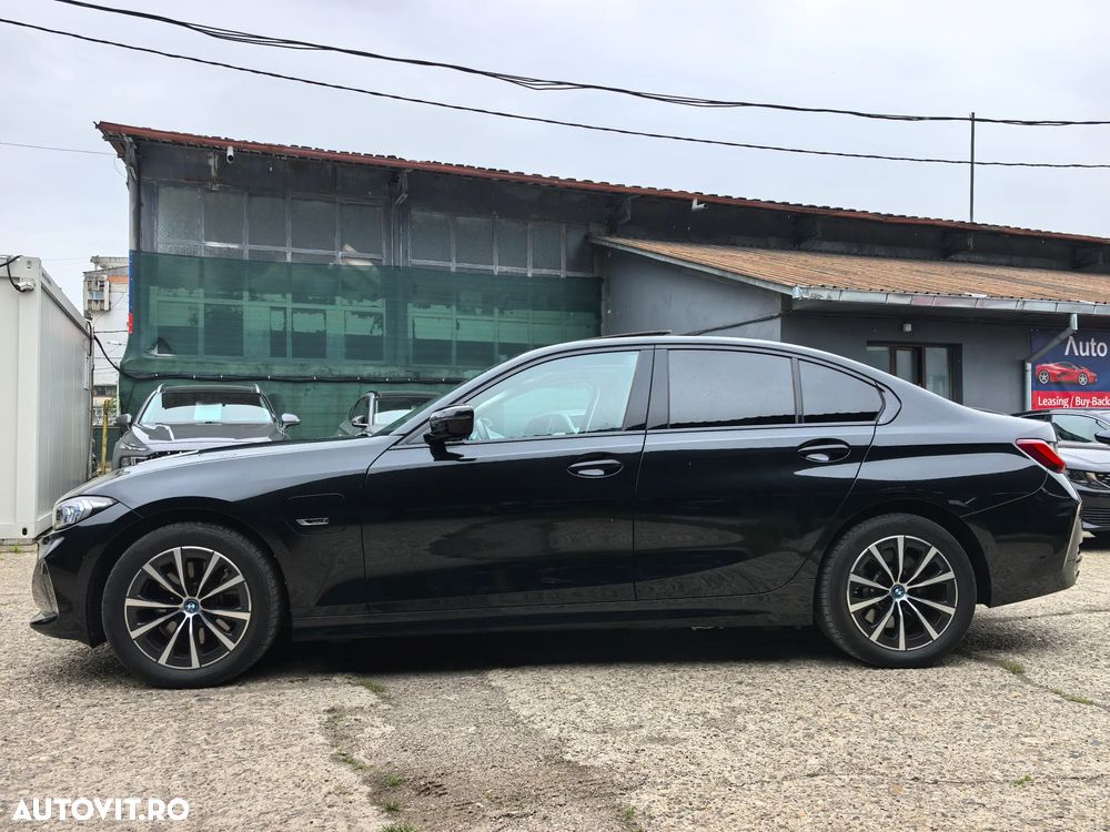 BMW Seria 3 320e Aut. Sport Line - 24