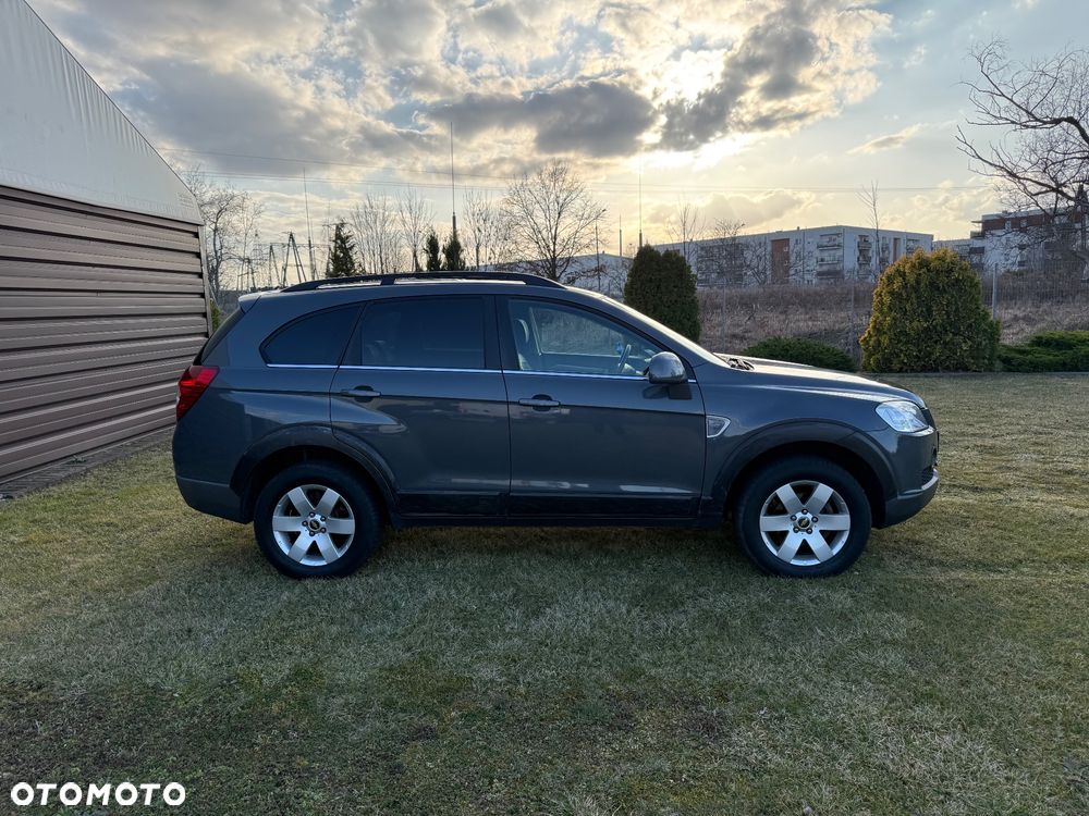 Chevrolet Captiva 2.0 2WD 7 Sitzer LS - 7