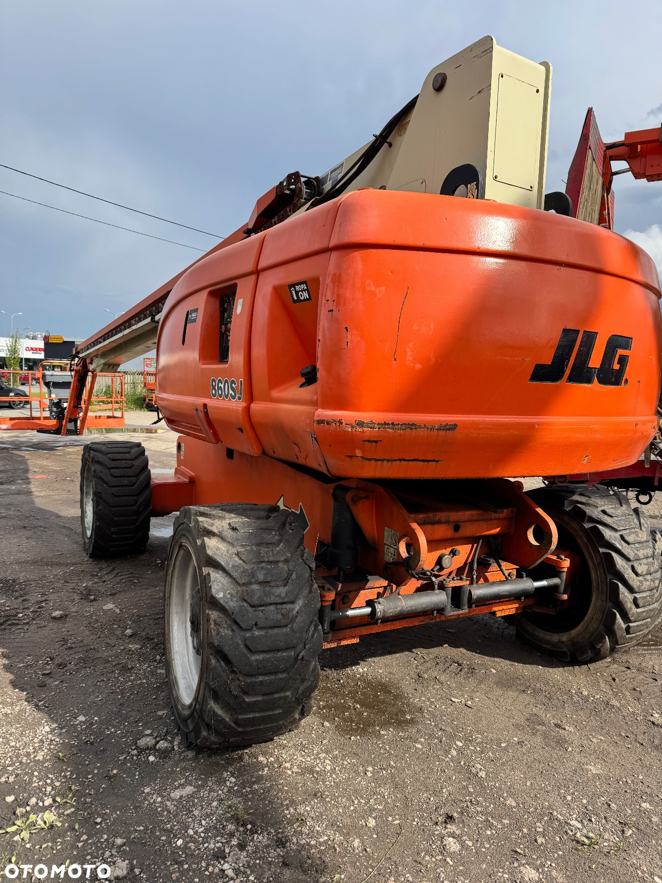JLG 860 - 12