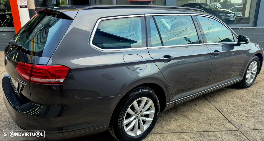 VW Passat Variant 1.6 TDI BlueMotion - 8