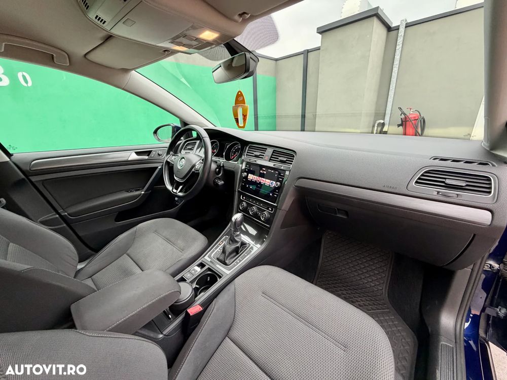 Volkswagen Golf 1.6 TDI DSG Comfortline - 10