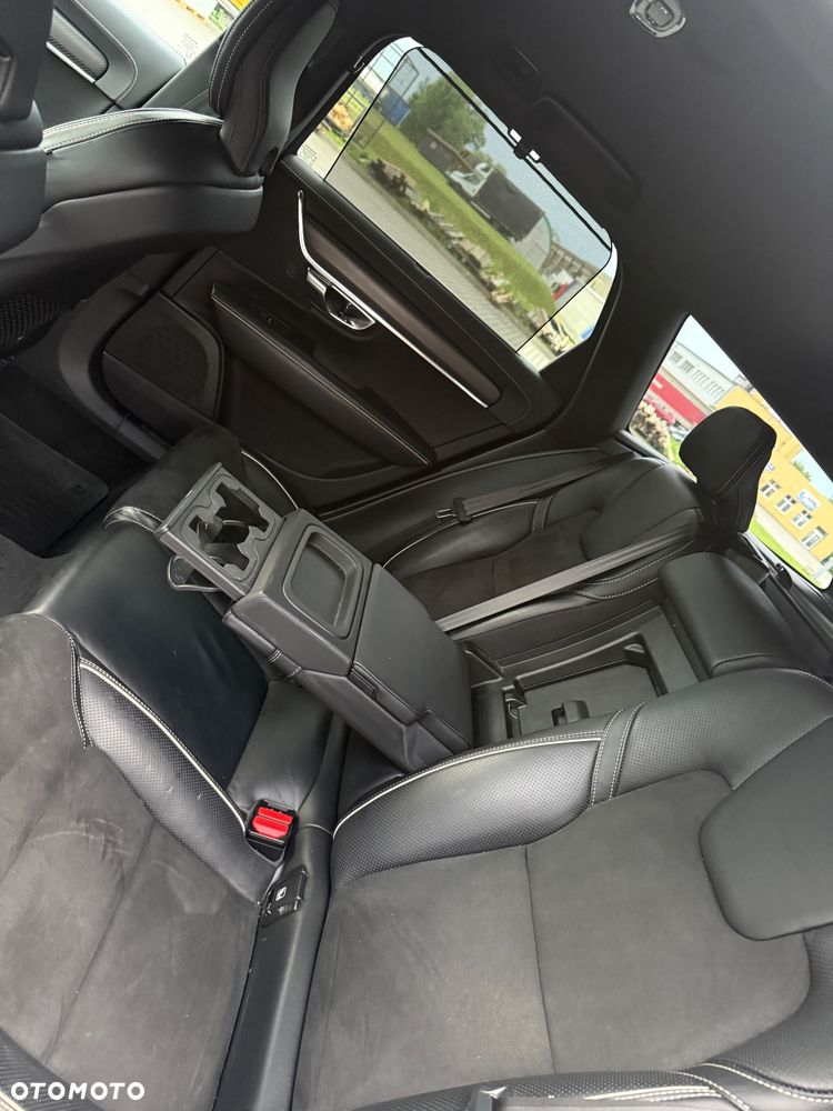 Volvo V90 D5 SCR AWD R-Design - 24