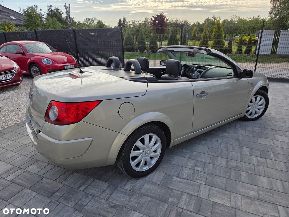 Renault Megane 2.0 16V Expression - 6