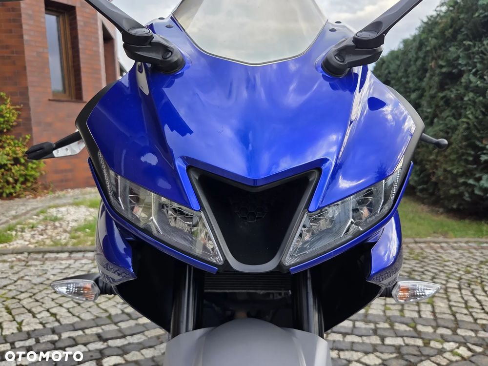 Yamaha YZF - 40