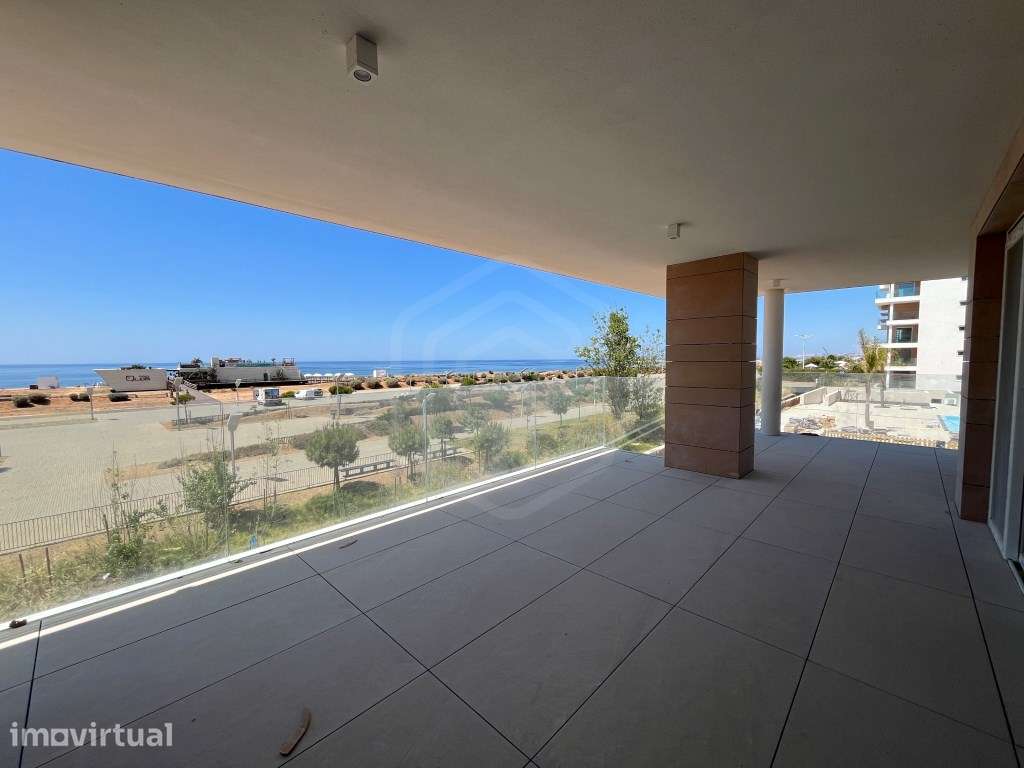 Exclusivo Apartamento T4 Duplex na primeira linha da praia, Vilamou... - Grande imagem: 2/53