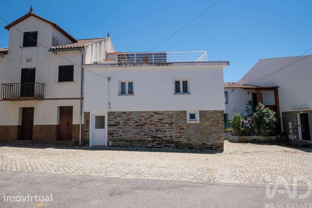 Casa / Villa T2 em Pinheiro de Coja e Meda de Mouros de 63,85 m2 - Grande imagem: 4/31