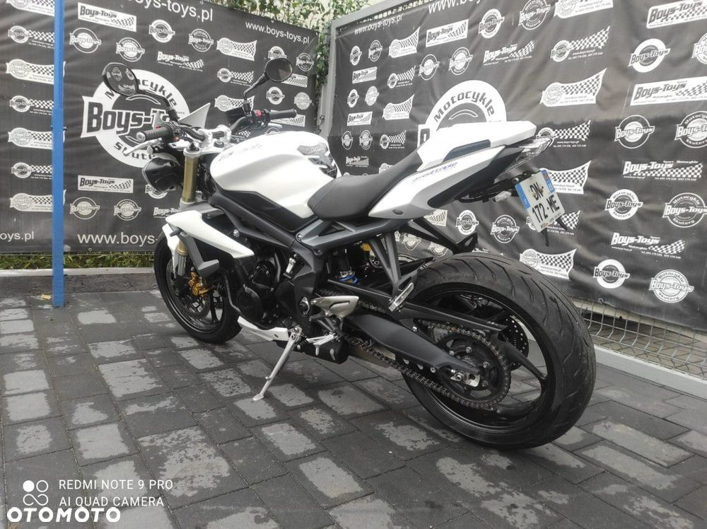 Triumph Street Triple - 2