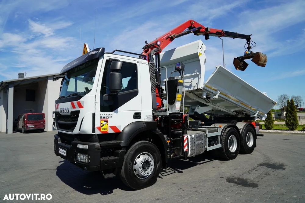 Iveco TRAKKER 360 / 6x4 / BASCULĂ DUBLU + HYDRODOLT / + HDS HMF 1643 Z2 / CUPĂ DE ÎNMATRICULARE / ROTATOARE / TELECOMANDĂ - 3