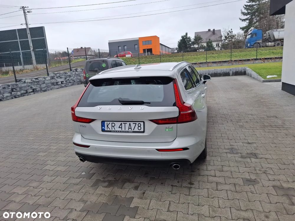 Volvo V60 D4 Momentum Pro - 8