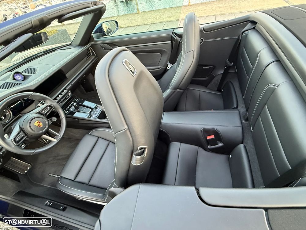 Porsche 911 (992) Carrera Cabrio 4 GTS PDK - 12