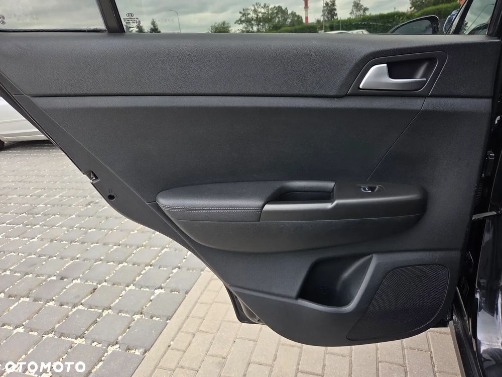 Kia Sportage 1.7 CRDI 2WD ISG Spirit - 23