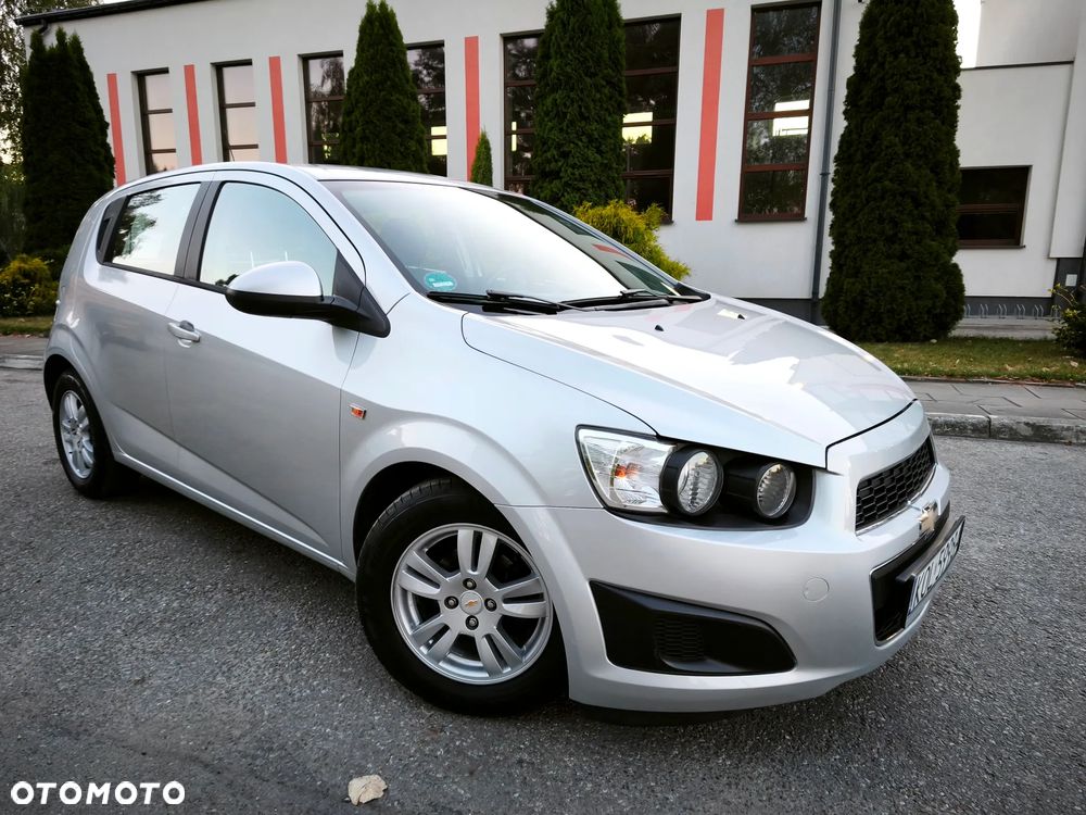 Chevrolet Aveo 1.4 16V LT - 11