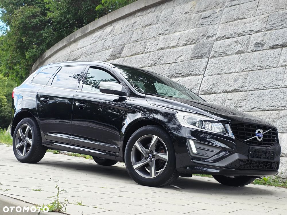 Volvo XC 60 D3 Drive-E R-Design Momentum - 4