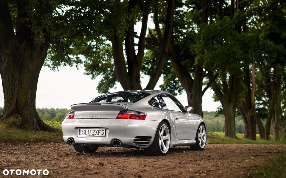 Porsche 911 - 10
