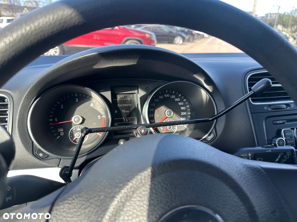 Volkswagen Golf - 13