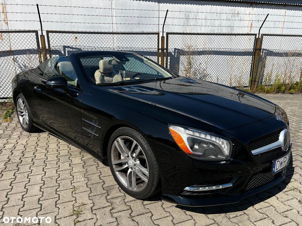 Mercedes-Benz SL - 22