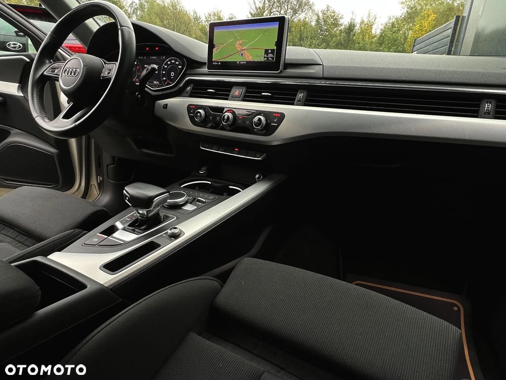 Audi A4 Avant 2.0 TFSI ultra S tronic sport - 17