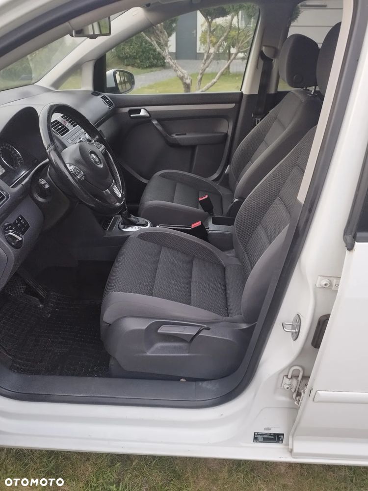 Volkswagen Touran - 5