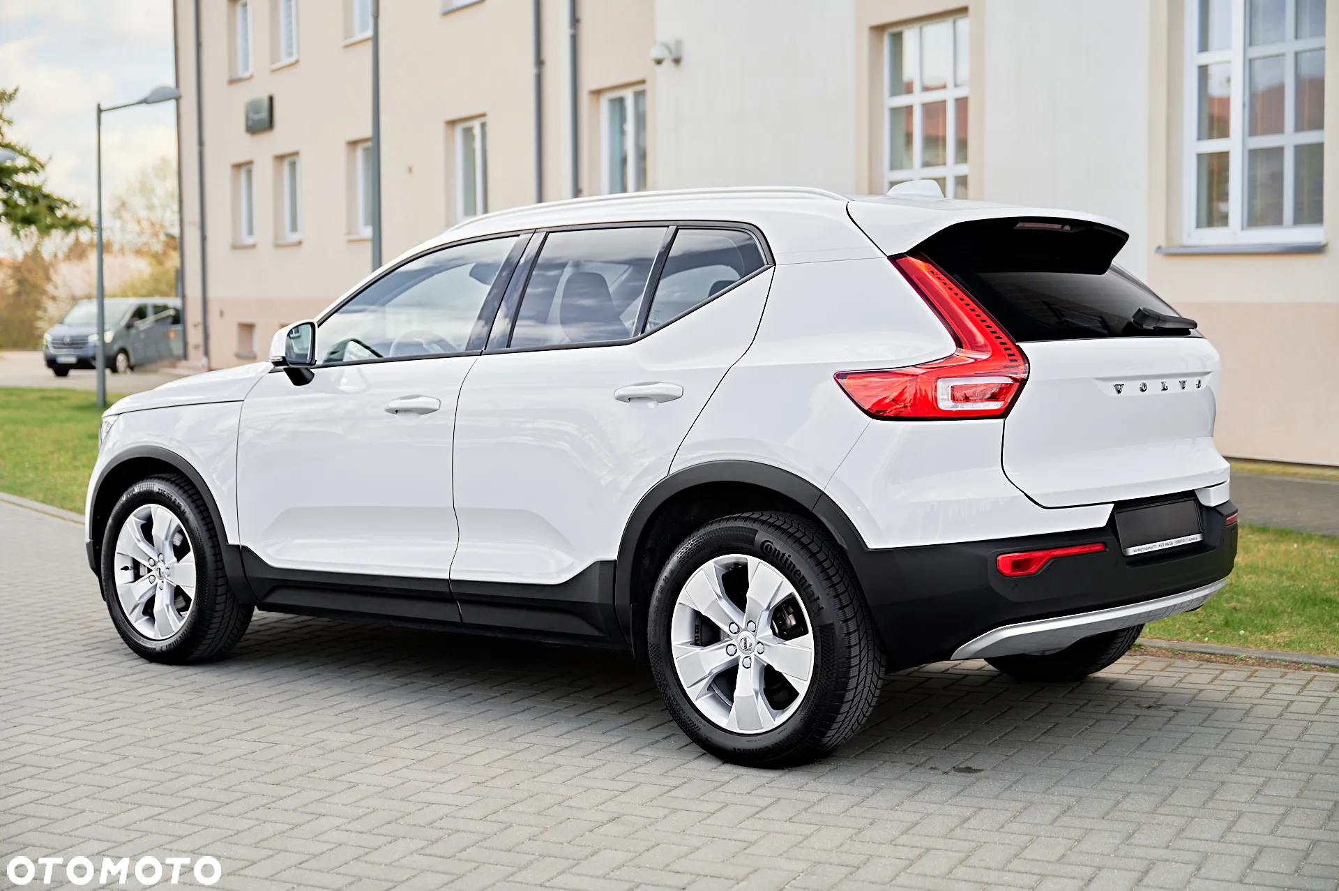 Volvo XC 40 T3 Momentum Pro - 14