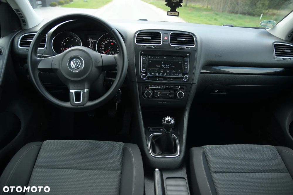 Volkswagen Golf - 25