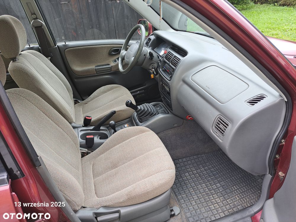 Suzuki Grand Vitara 2.0 TD - 11