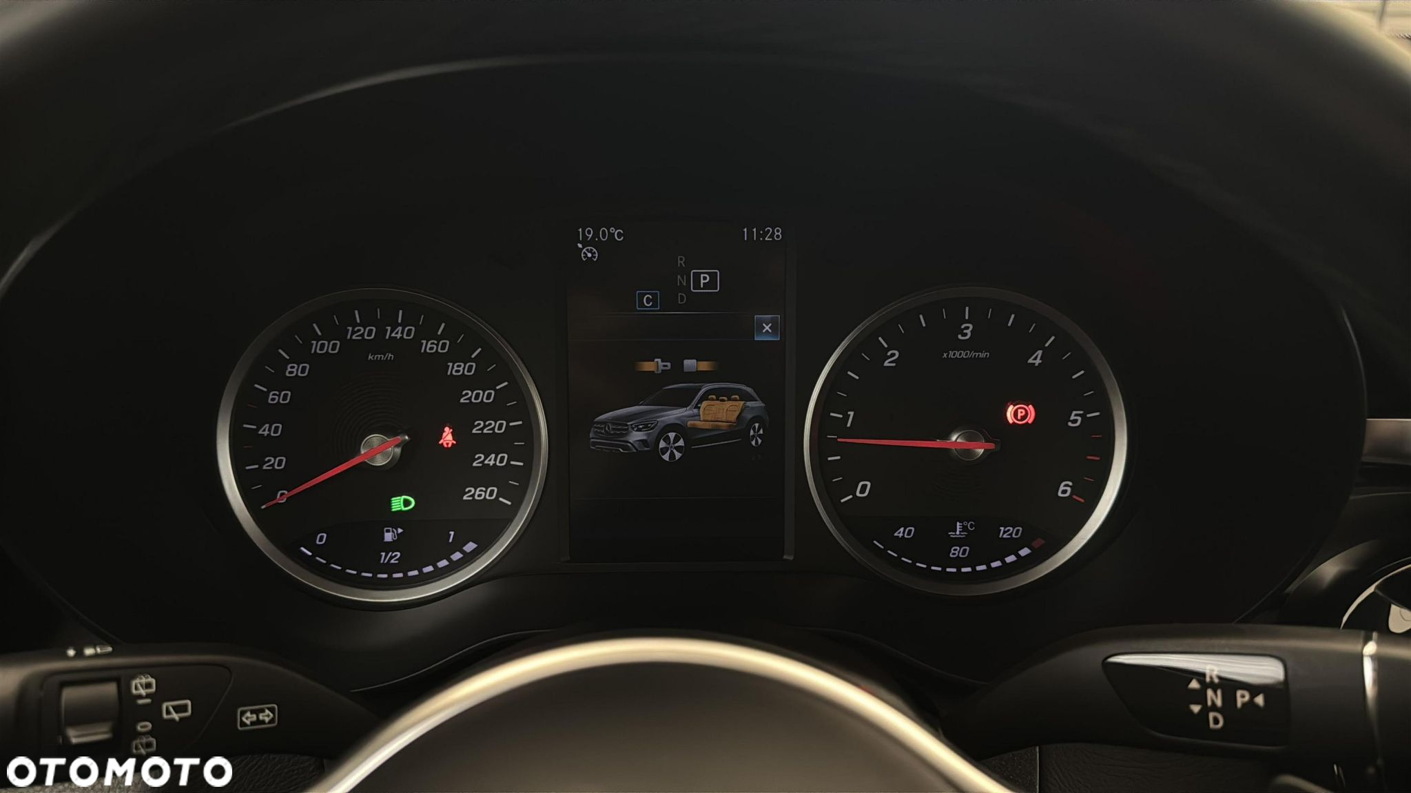Mercedes-Benz GLC 220 d - 18