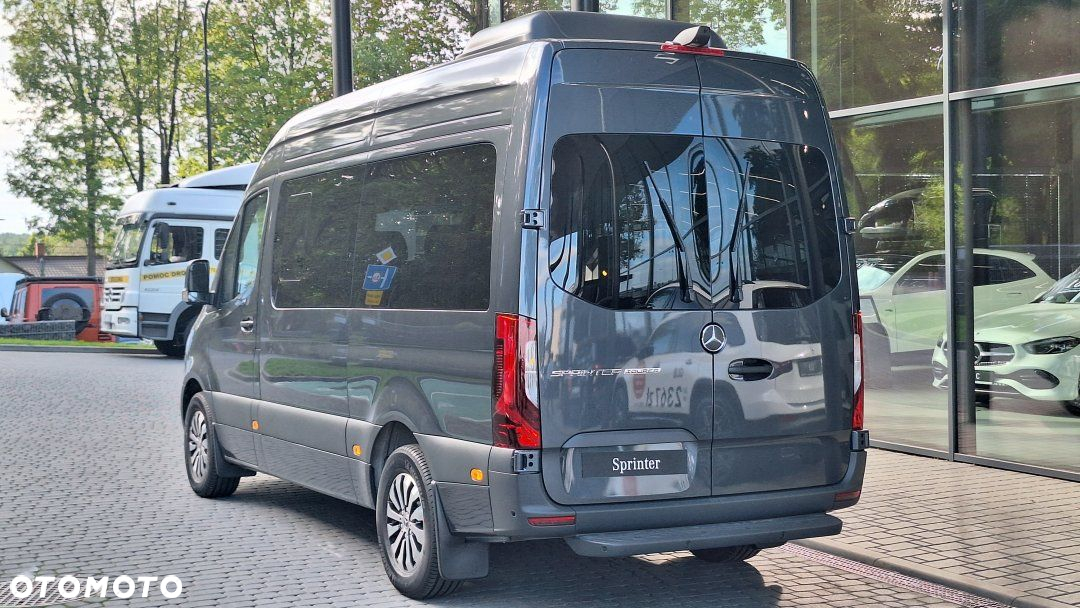 Mercedes-Benz Sprinter - 5
