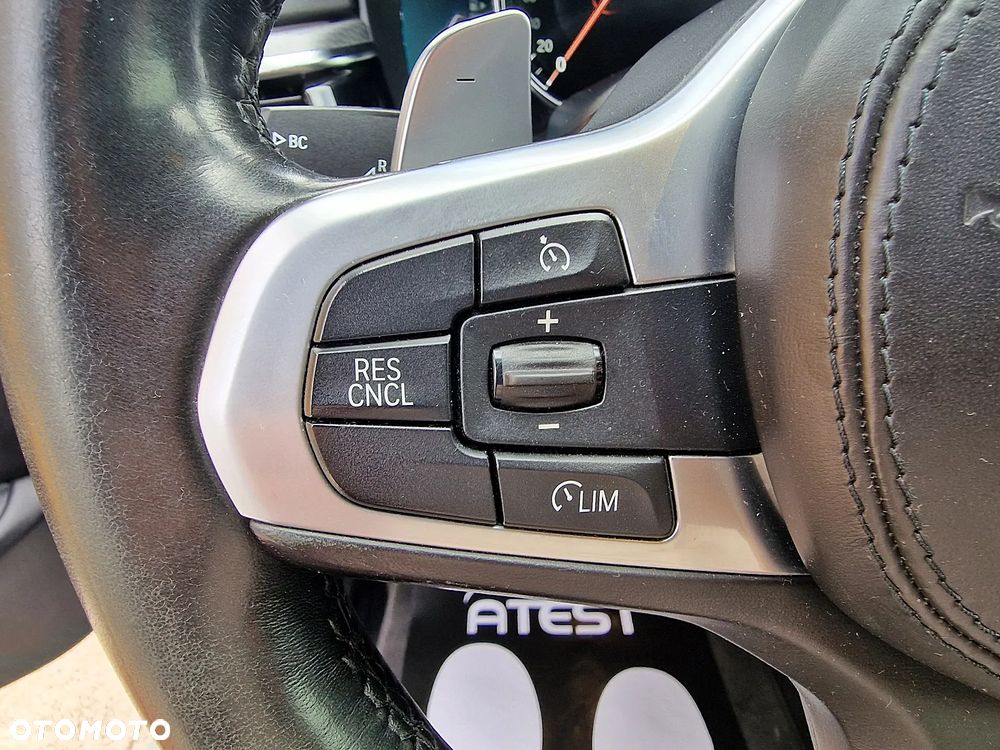 BMW Seria 5 520d M Sport sport - 21