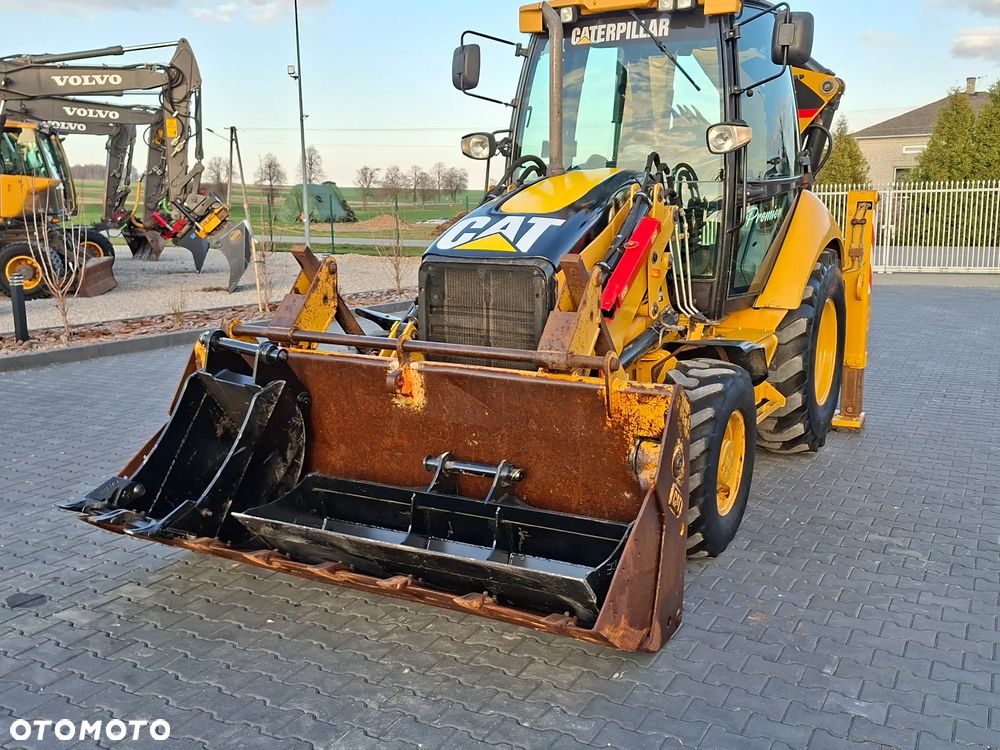 Caterpillar CAT 432E Premier - 9