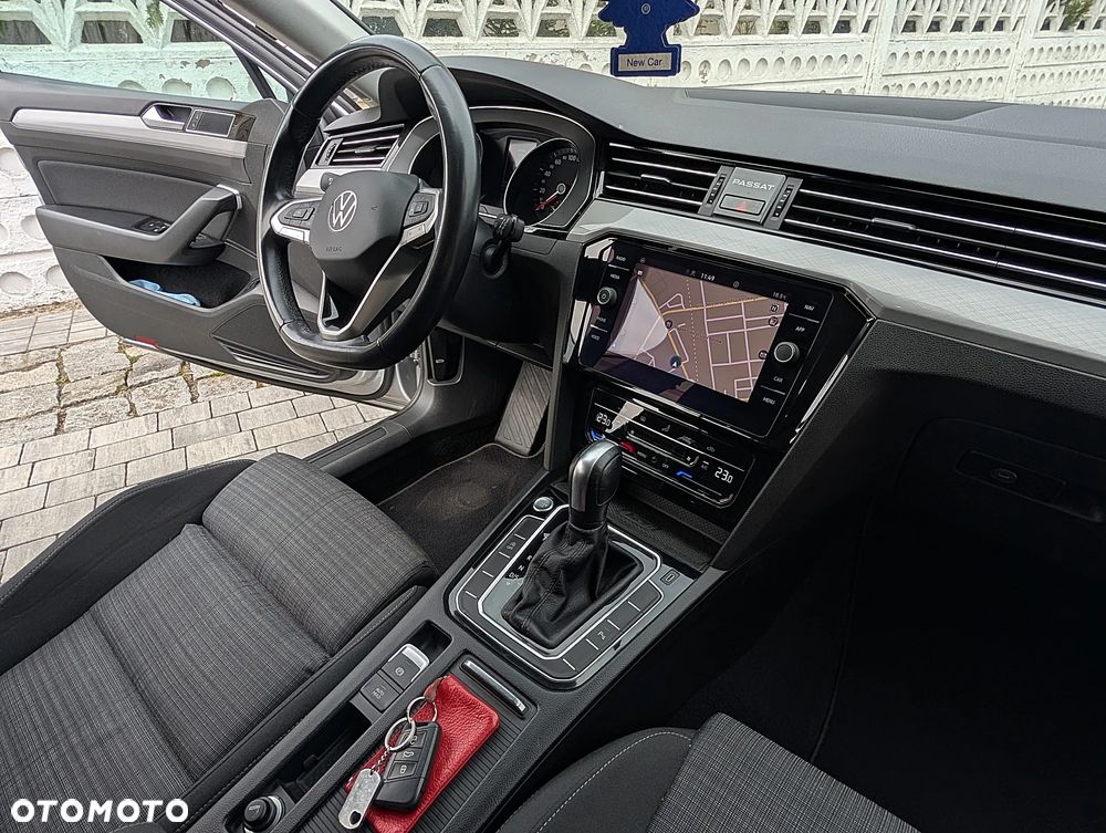 Volkswagen Passat 2.0 TDI SCR DSG - 28