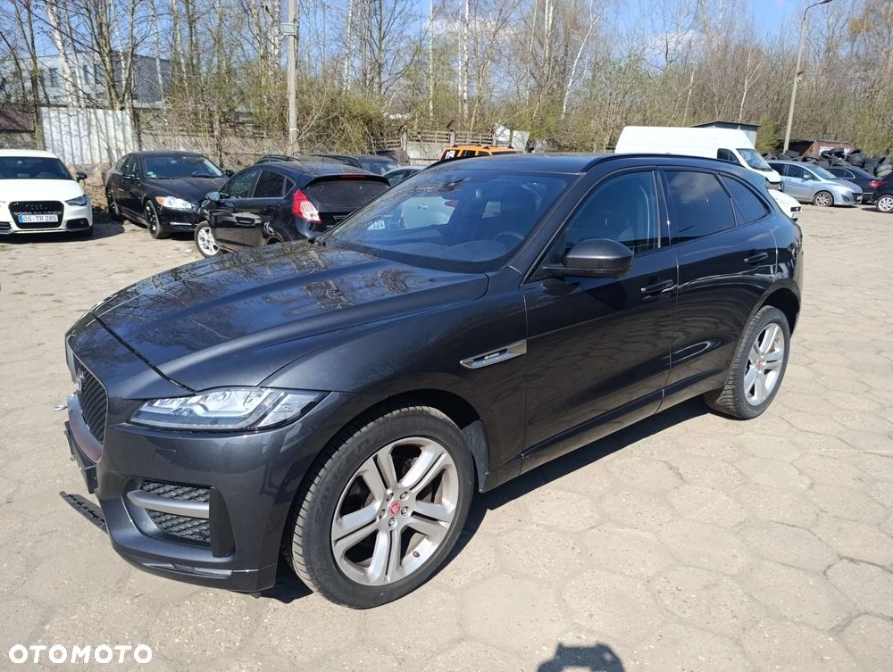 Jaguar F-Pace D300 AWD R-Dynamic SE - 2