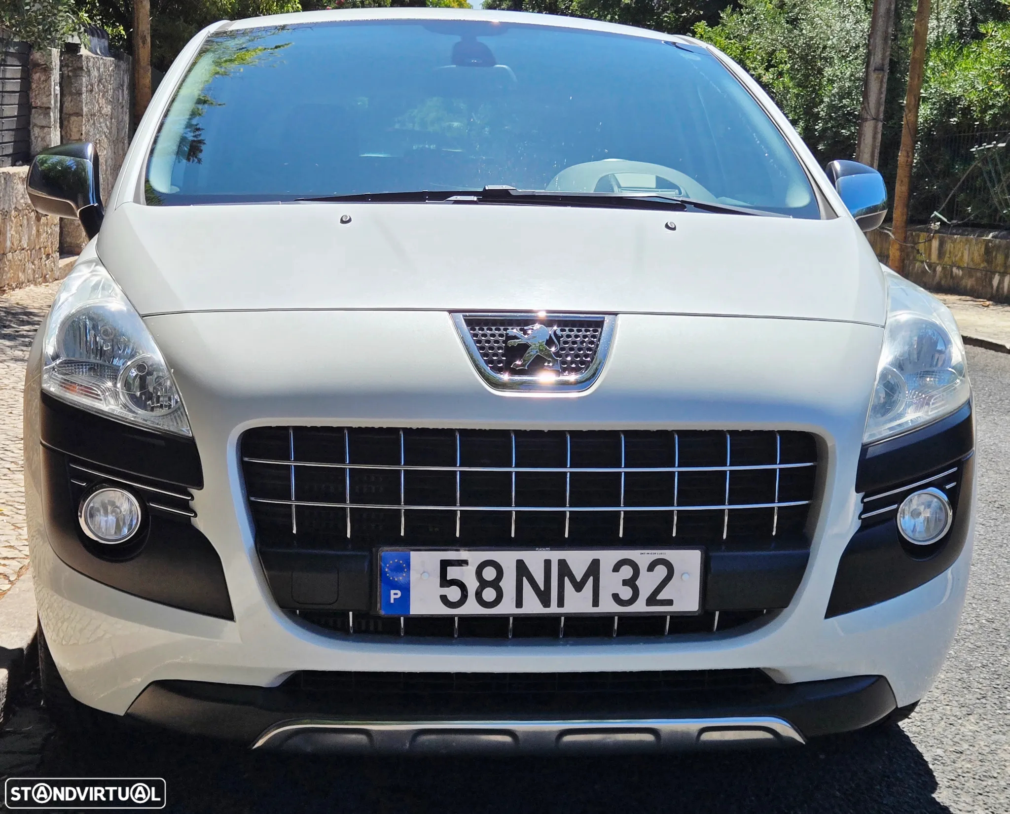 Peugeot 3008 1.6 e-HDi Allure 2-Tronic 110g - 2