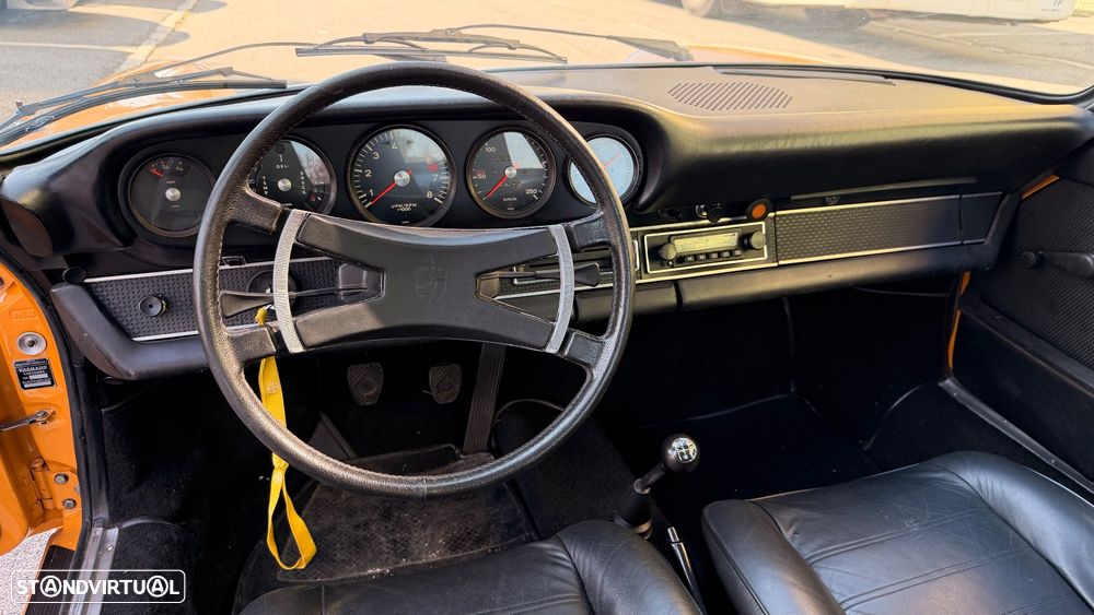 Porsche 911 Série F - 33