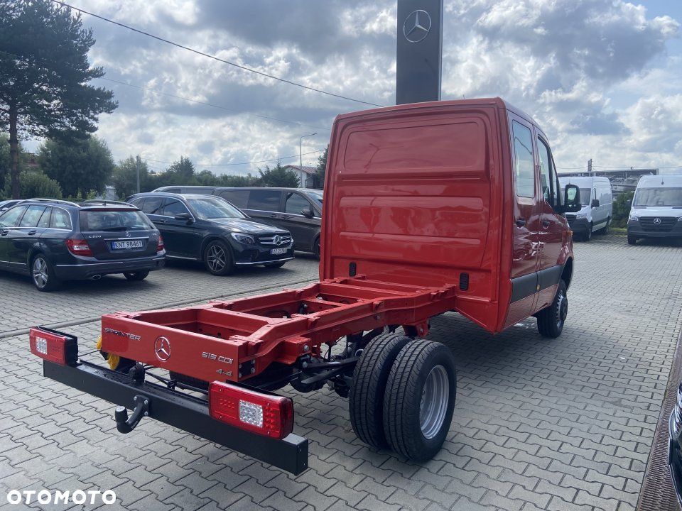 Mercedes-Benz Sprinter - 4