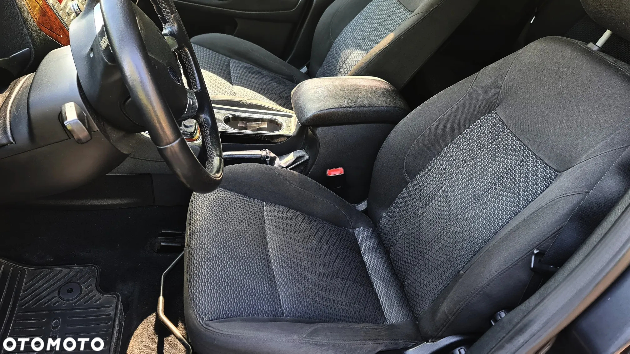 Ford Mondeo 1.8 TDCi Ghia X - 18