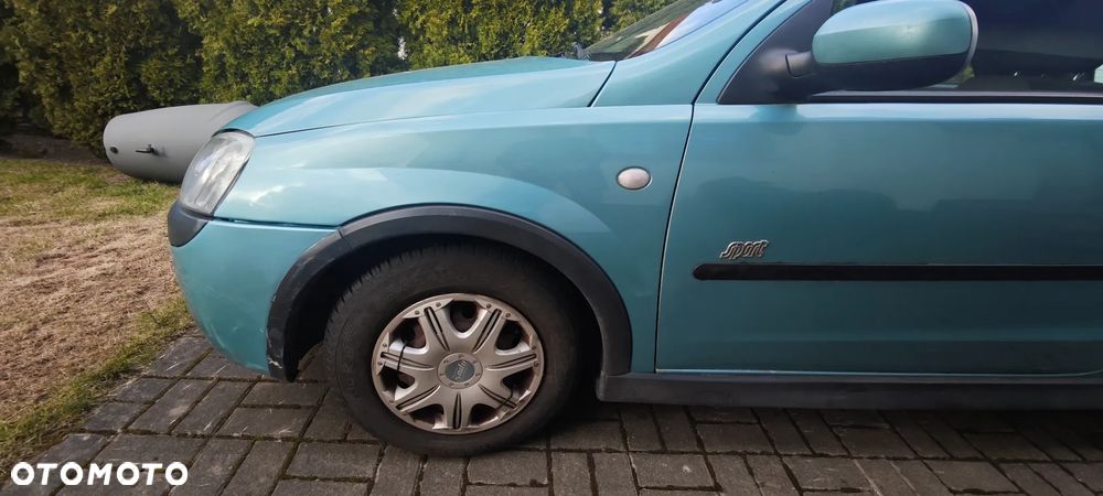 Opel Corsa 1.2 16V Sport - 3