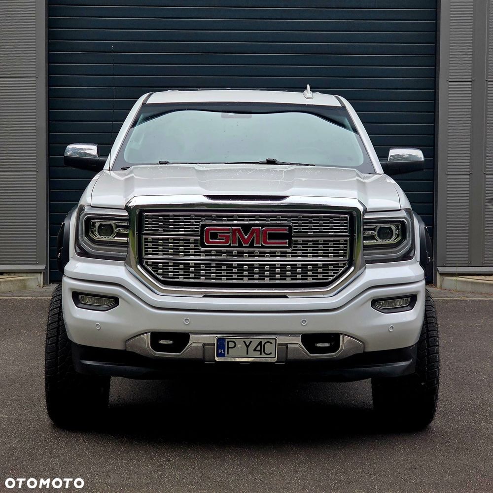 GMC Sierra - 2