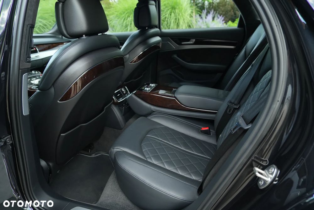 Audi A8 4.0 TFSI cylinder on demand quattro tiptronic - 8