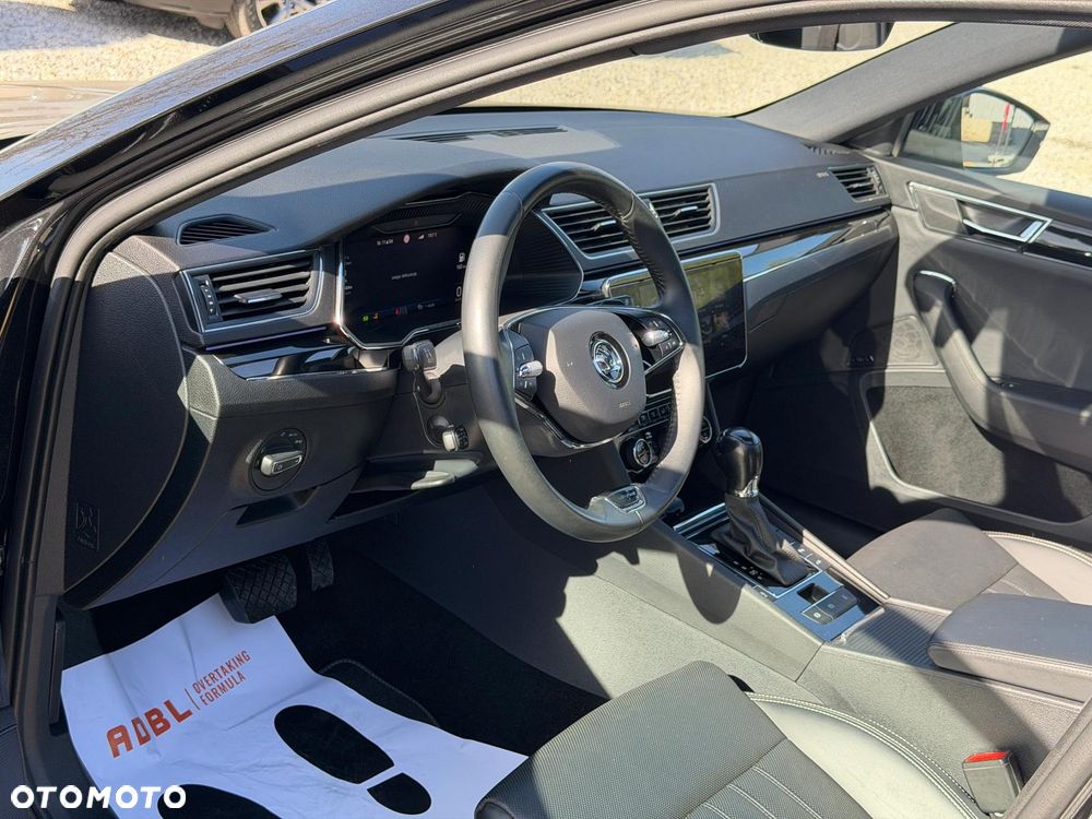 Skoda Superb 2.0 TDI L&K DSG - 14