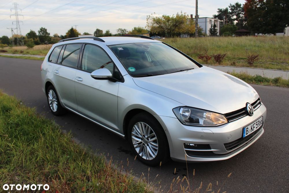 Volkswagen Golf - 8