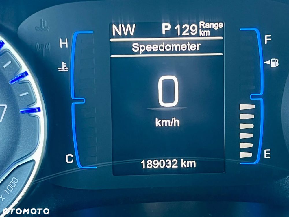 Chrysler Pacifica - 11