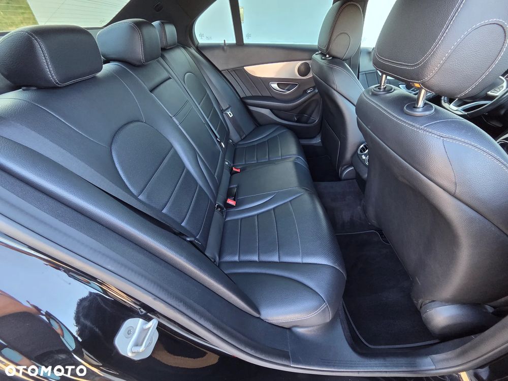 Mercedes-Benz Klasa C 300 BlueTEC Hybrid 7G-TRONIC Edition 1 - 14