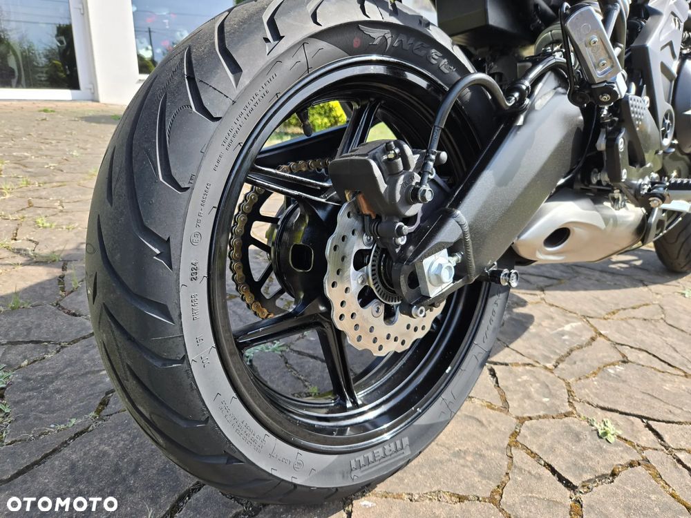 Kawasaki Versys 650 - 19